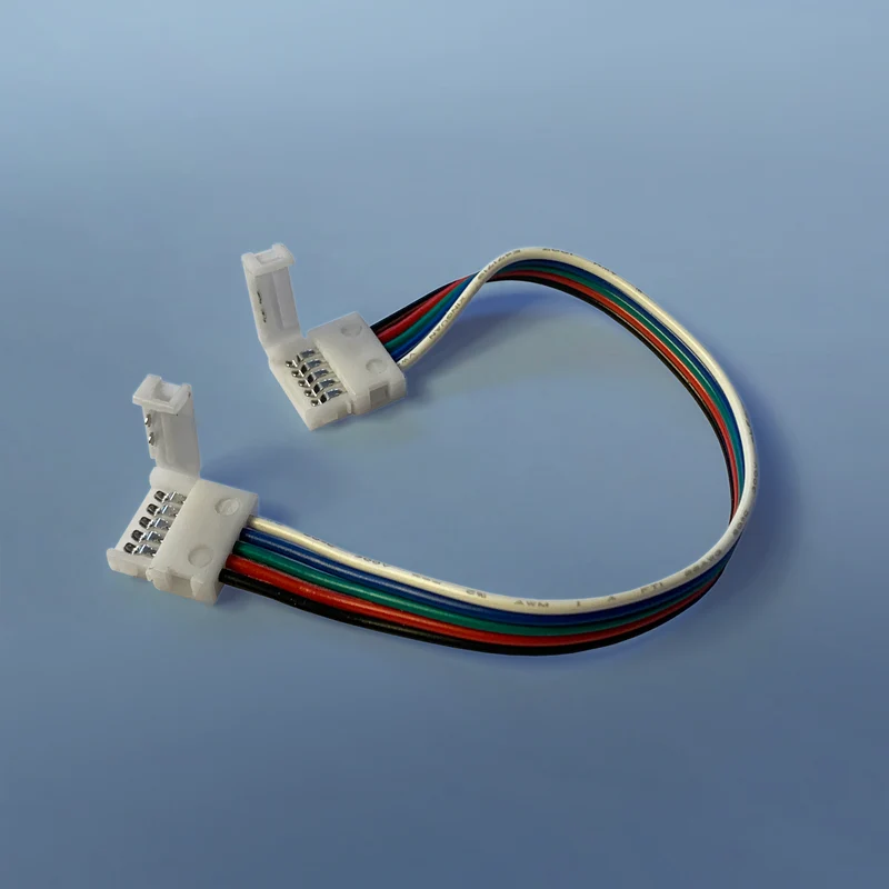 Verbinder mit Kabel für LumiFlex RGB(W) Pro LED-Streifen, 15cm