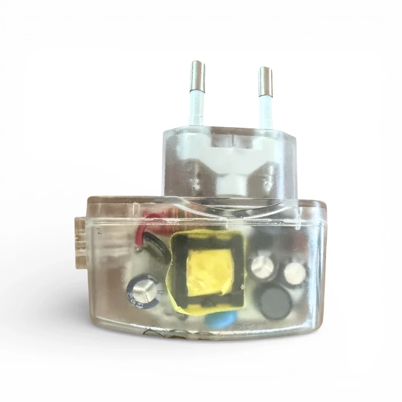 HOSHINGMEI HSP7-12V Steckertrafo 12V 7W – LED Netzteil Strich-Punkt DIN 41529 – Transparent