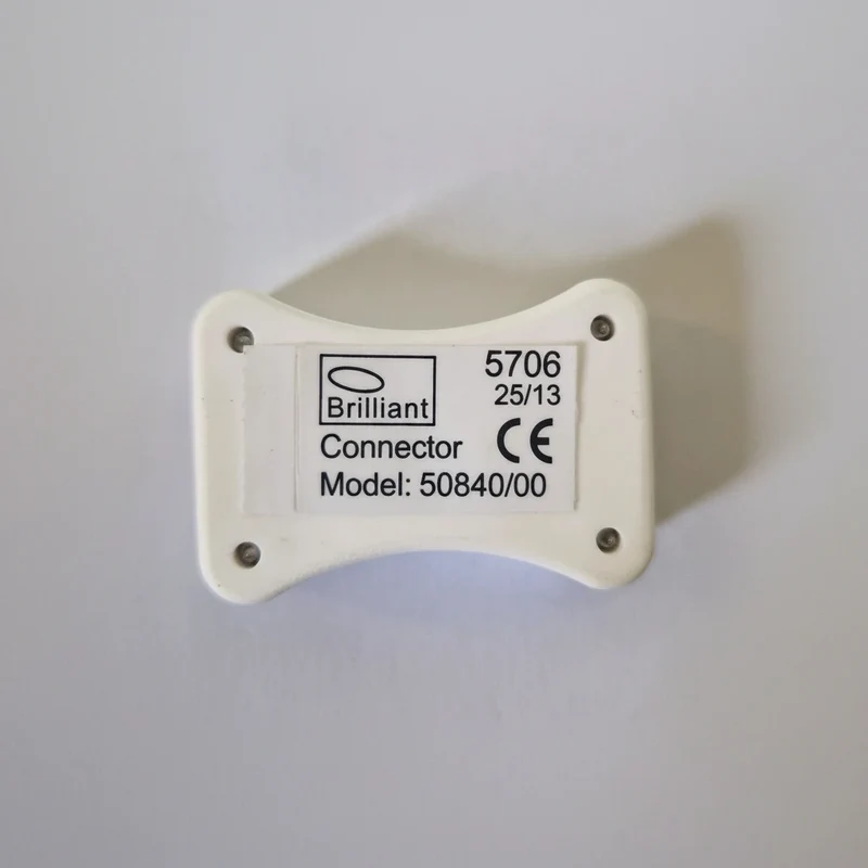 Verbinder Connector 2-polig für 230 V LED Streifen – weiß | Brilliant