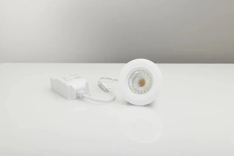 LED Einbaustrahler MD-99 – 7 W, dimmbar, IP44, Ø 60 mm, ultra flach 22 mm, warmweiß 2700 K, inkl. Trafo | Malmbergs