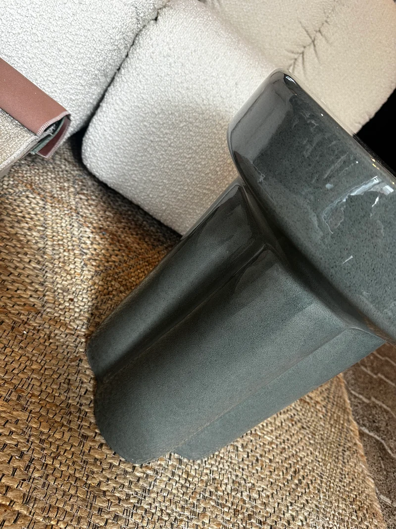 Keramik Hocker -TORU- Farbe Elephant Skin Form groß Blomus