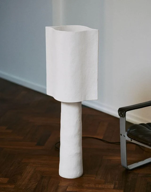 Stehlampe Earth Lamp 02 weiß 109 cm Serax