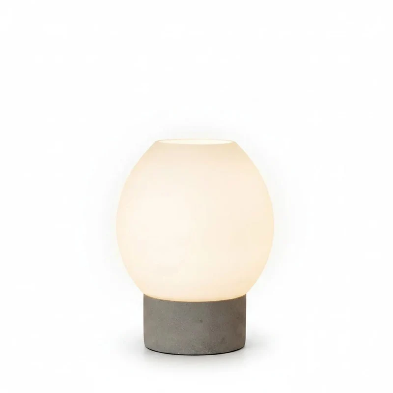 Villeroy & Boch Johannesburg kleine LED-Tischlampe – Opalglas auf Betonfuß, 24 cm