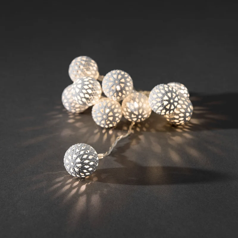 Konstsmide LED-Dekolichterkette, mit Metallbällen