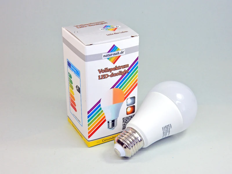 LED Lampe 8 Watt E27 duolight natur-nah