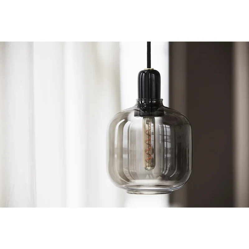Normann Copenhagen Amp Small Pendelleuchte Rauchglas/Schwarz – Abverkauf