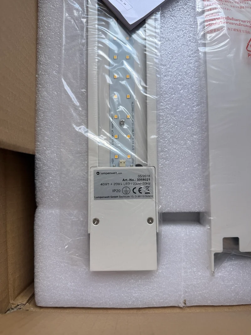 LED-Büro-Stehleuchte Jolinda Weiß – Abverkauf