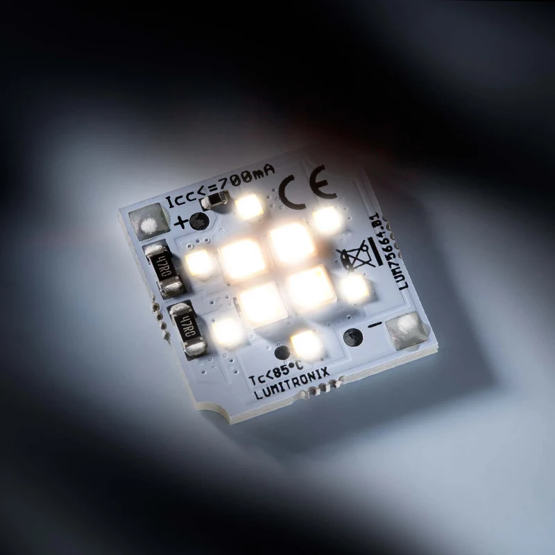 SmartArray Q6+4 Dim2Warm LED-Punktlichtquelle
