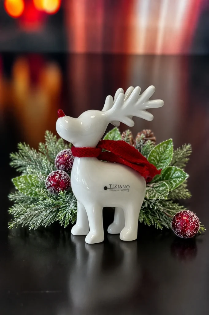Deko Rentier Rudolph stehend mit roter Nase+Schal