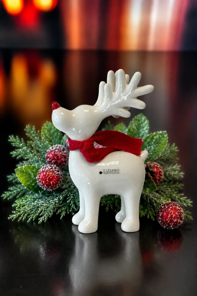 Deko Rentier Rudolph stehend mit roter Nase+Schal