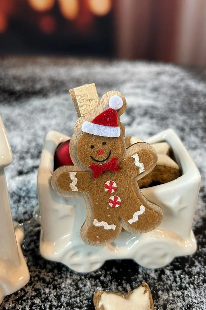 Dekoset Zug Lukas LED 2-teilig mit Lebkuchenmännchen