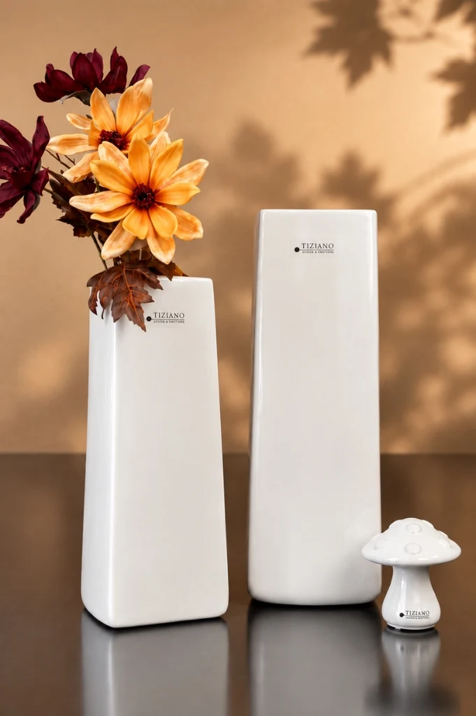 Vase Venosta eckig creme-weiß