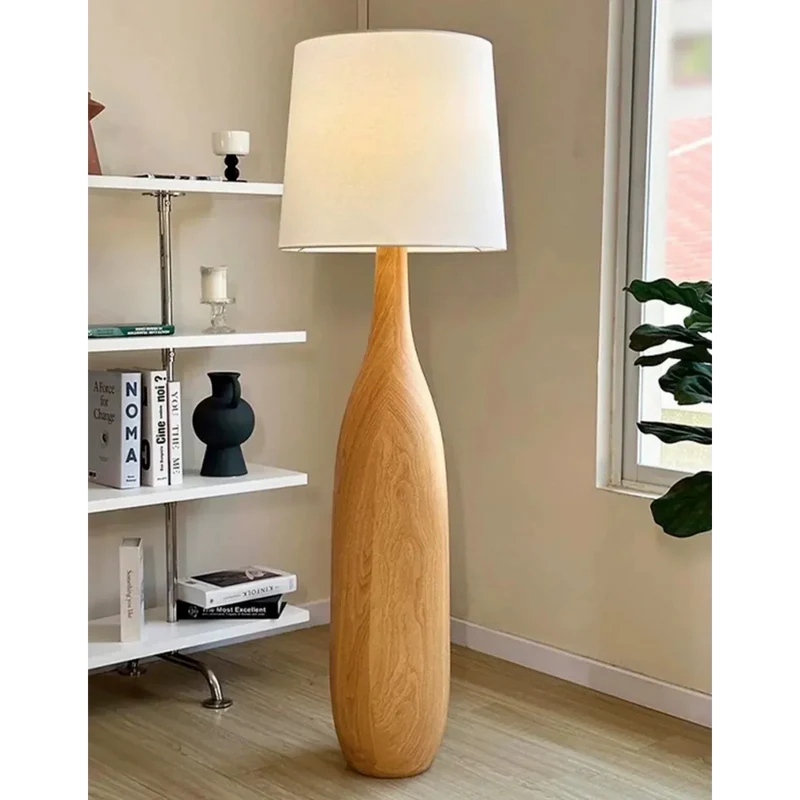 La Quercia Floor Lamp | Woodgrain Resin | CLQUE145