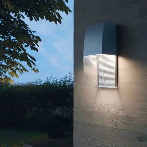LED Außenwandleuchte „Servoi“ anthrazit – modern, IP44, warmweiß