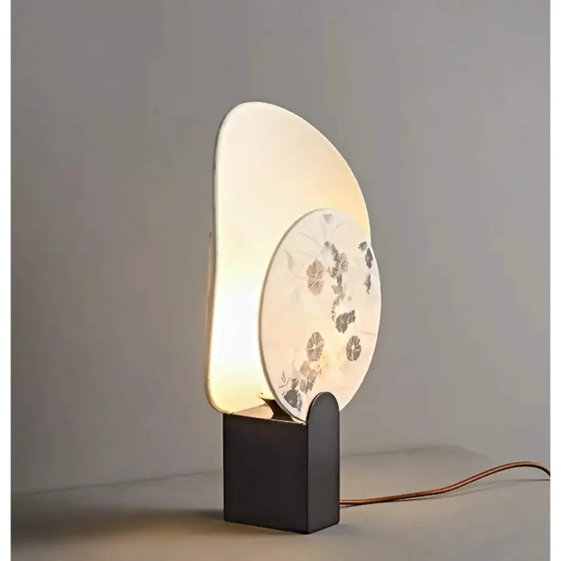 Akira Table Lamp | White | CLFCX0255W