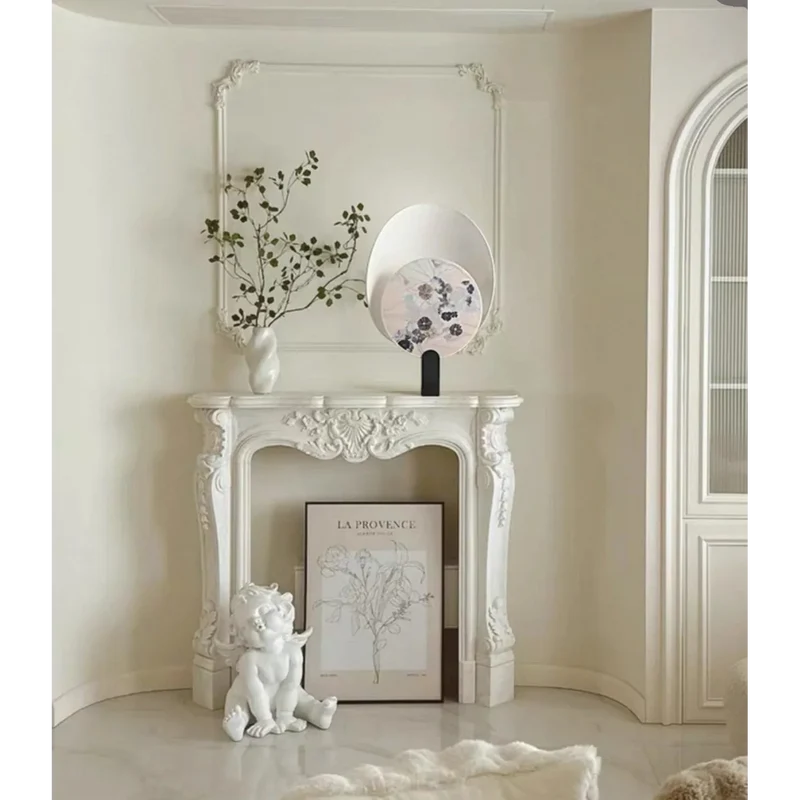Akira Table Lamp | White | CLFCX0255W
