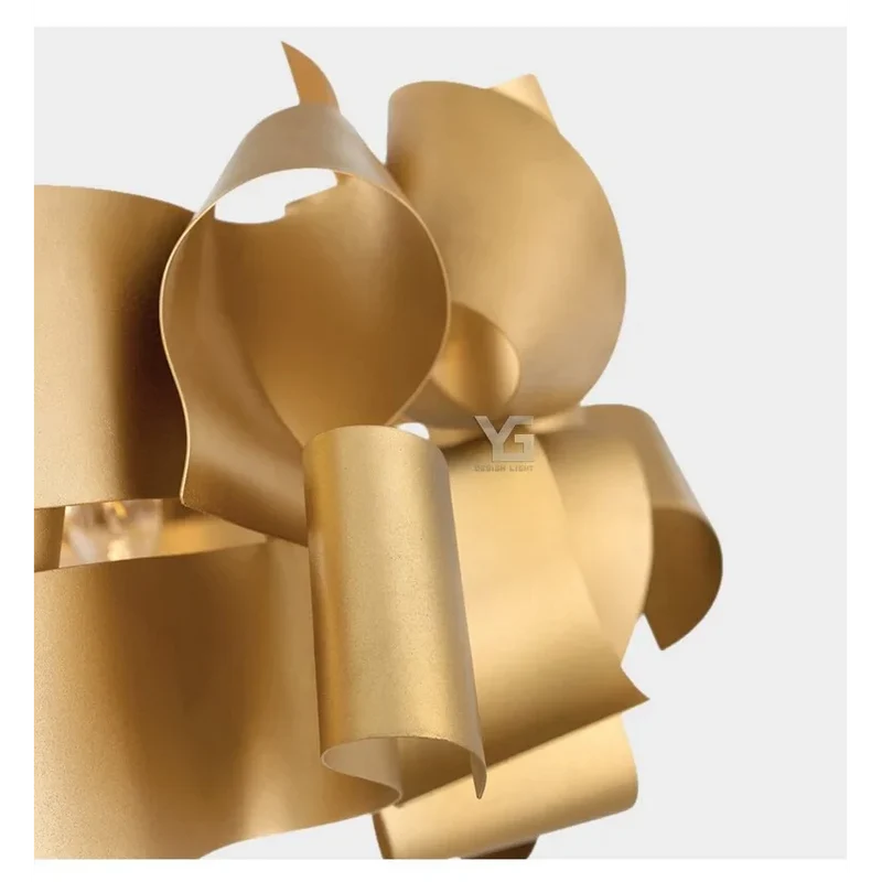 Metal Ribbon Ceiling Light | CL377852G