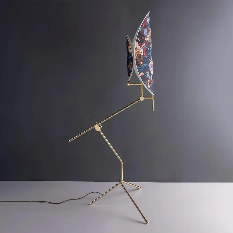 Art Deco White Floral Floor Lamp | CLXDR026