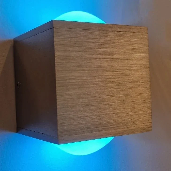 LED Wandlampe Lens RGB + CCT dimmbar mit Fernbedienung – Up & Down, Aluminium eckig