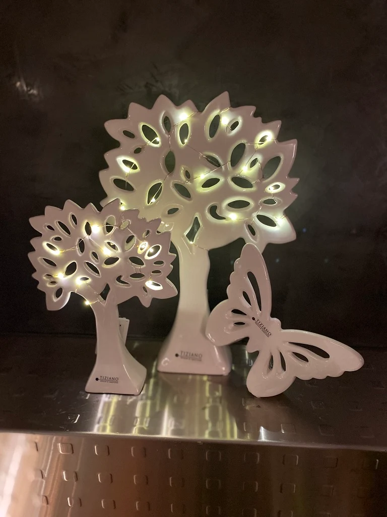 Dekoset Sendina mit Roxy und LED Baum Gavello