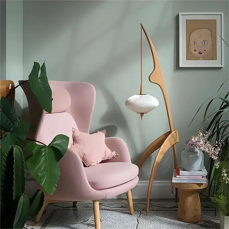 Mantis Wood Floor Lamp | CL20D025