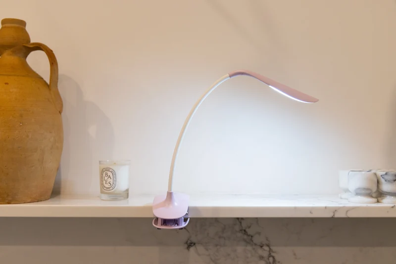 Smart Clip-On Lamp - Lilac