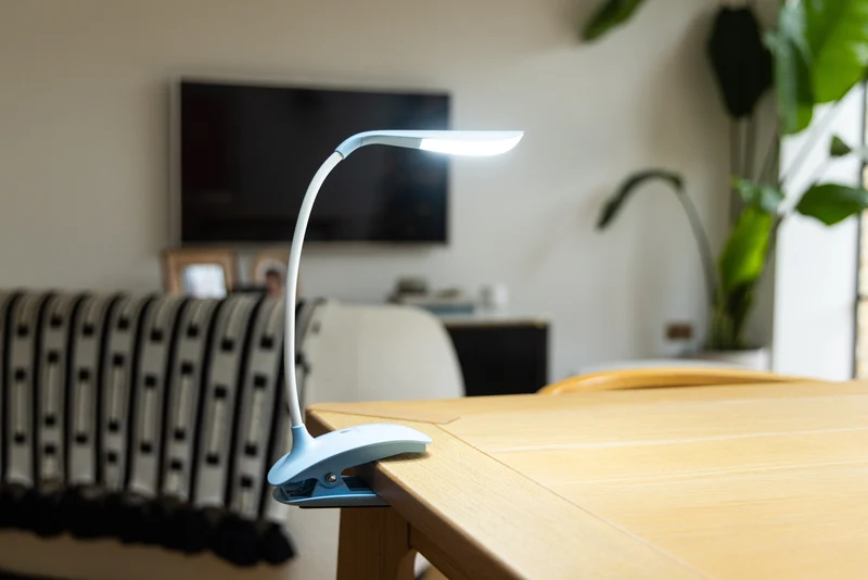Smart Clip-On Lamp - Sky Blue