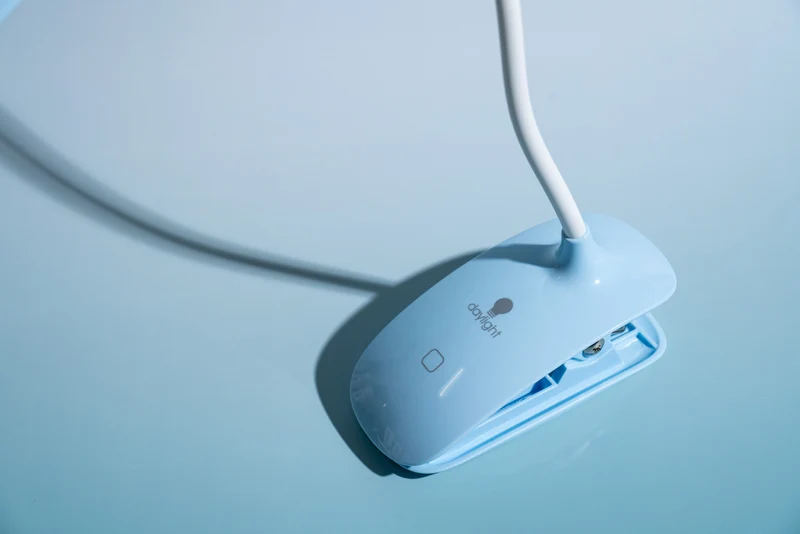 Smart Clip-On Lamp - Sky Blue