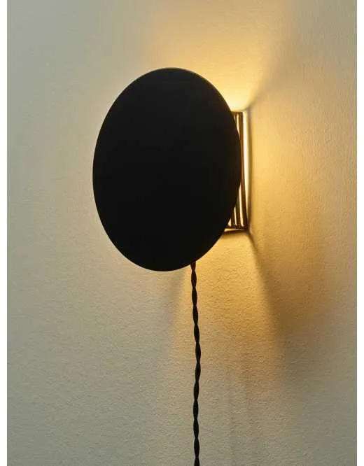 Wandleuchte Black Scudo Serax