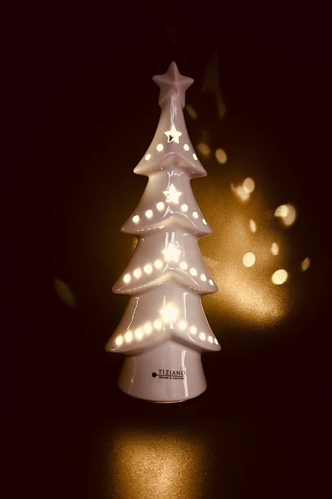Dekobaum Medora LED creme-weiß