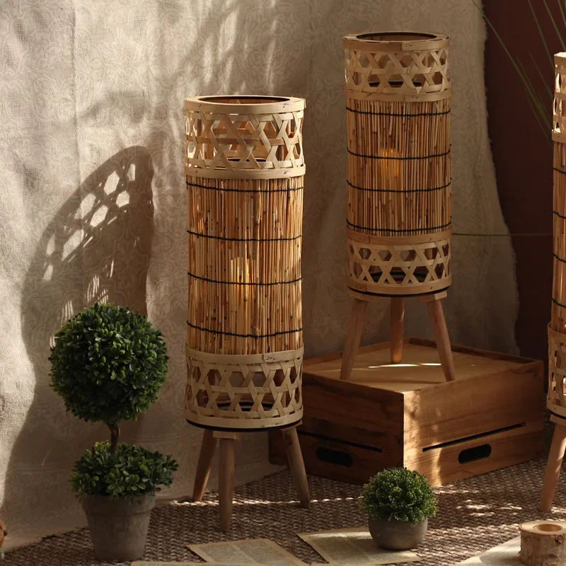Knitted Bamboo Tower Lamp | Handwoven Lattice | CLND046