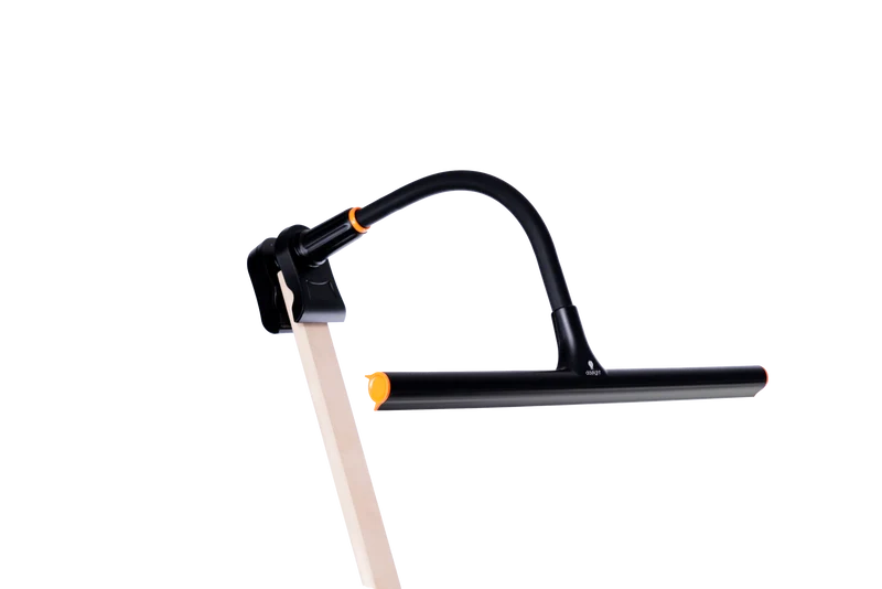 31875 Easel Lamp Go