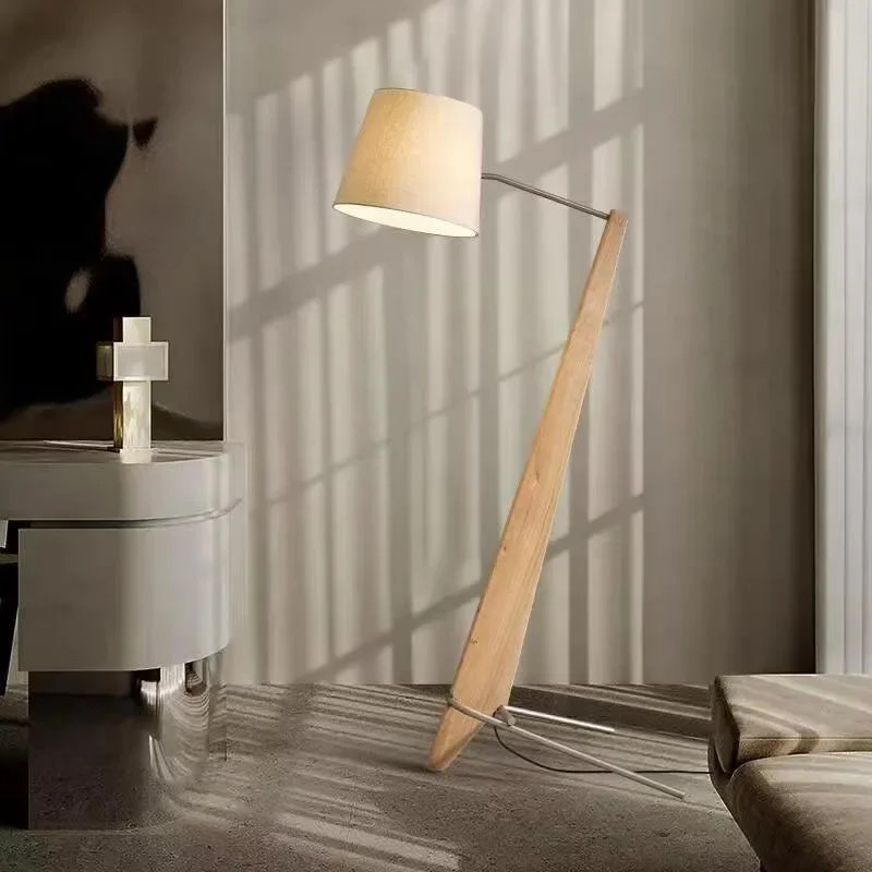Walnut Floor Lamp | Angled Arm | CLV44402