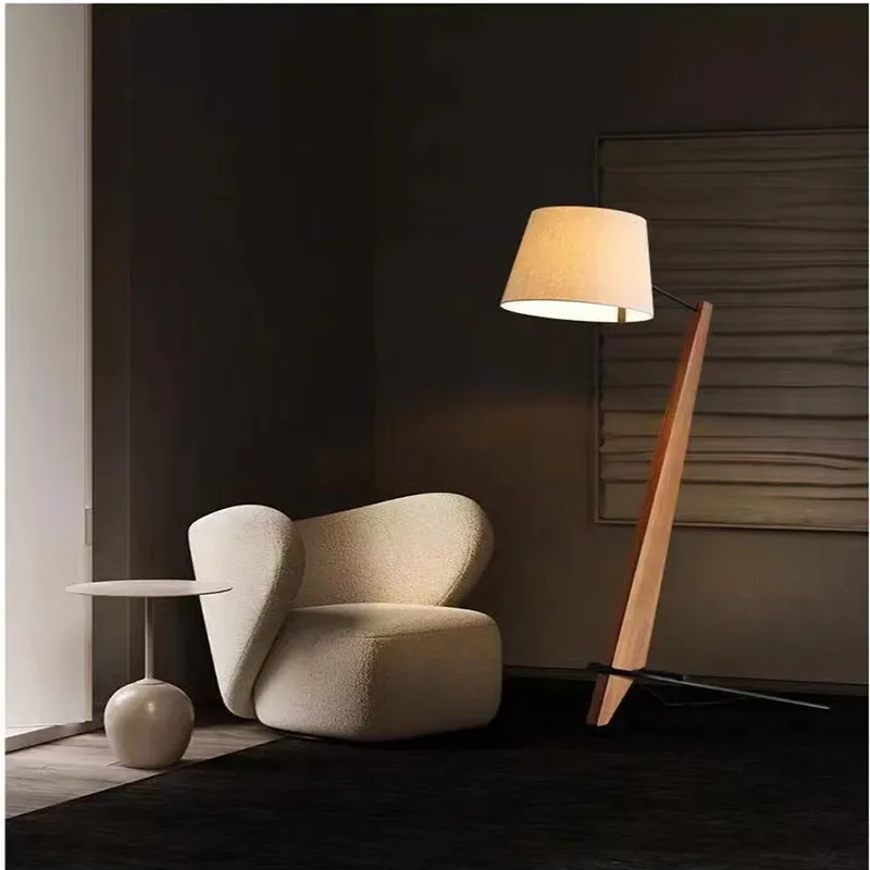 Walnut Floor Lamp | Angled Arm | CLV44402