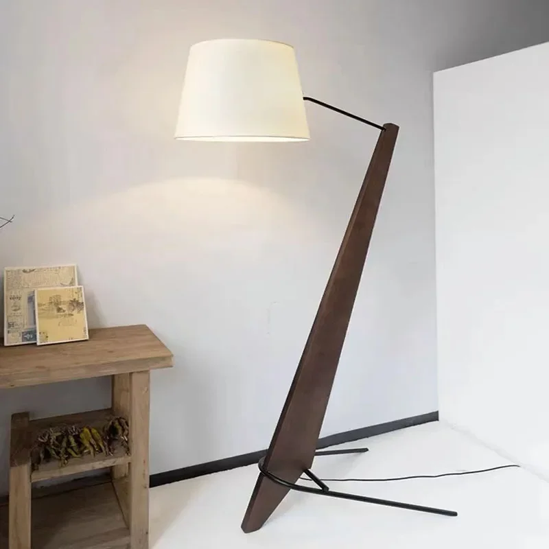 Walnut Floor Lamp | Angled Arm | CLV44402