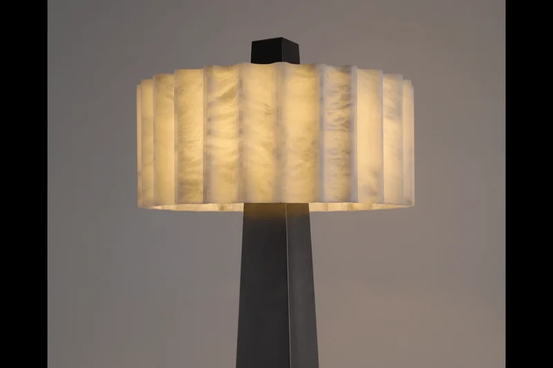Pantheon Floor Lamp | Alabaster | CL895TY