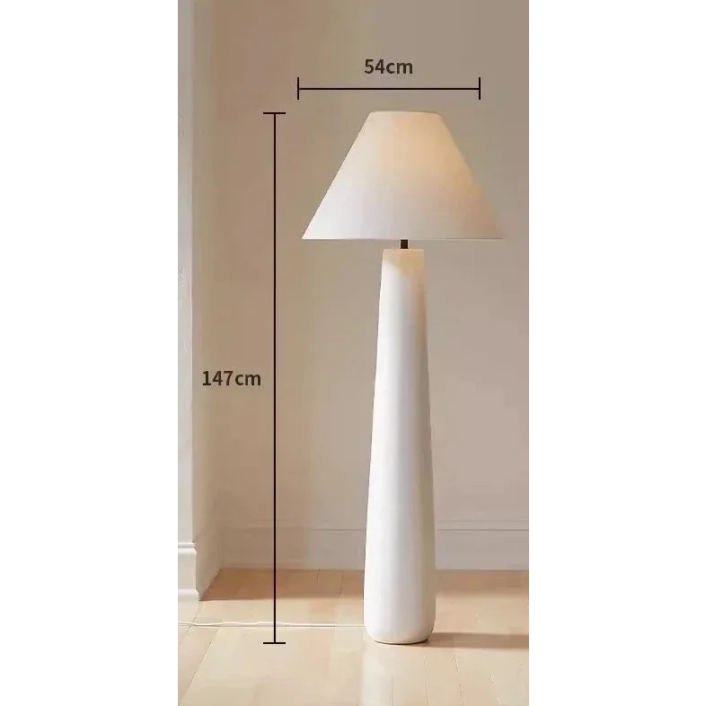 Fungo Bianco Floor Lamp | Resin | CLKP5888