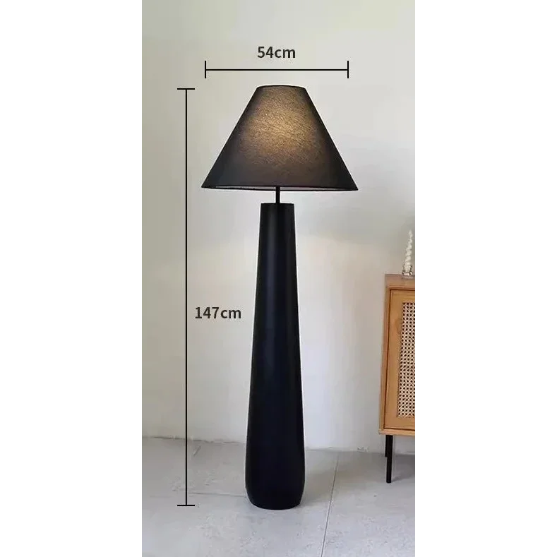 Fungo Bianco Floor Lamp | Resin | CLKP5888
