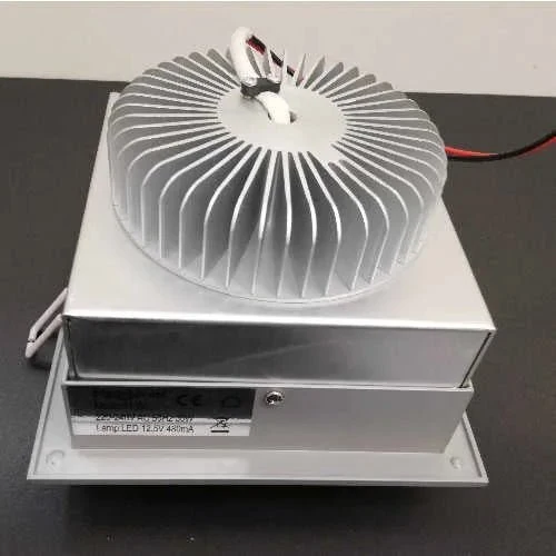 30 W LED Einbaustrahler eckig – dimmbares Downlight 230 V, warmweiß (3000 K)