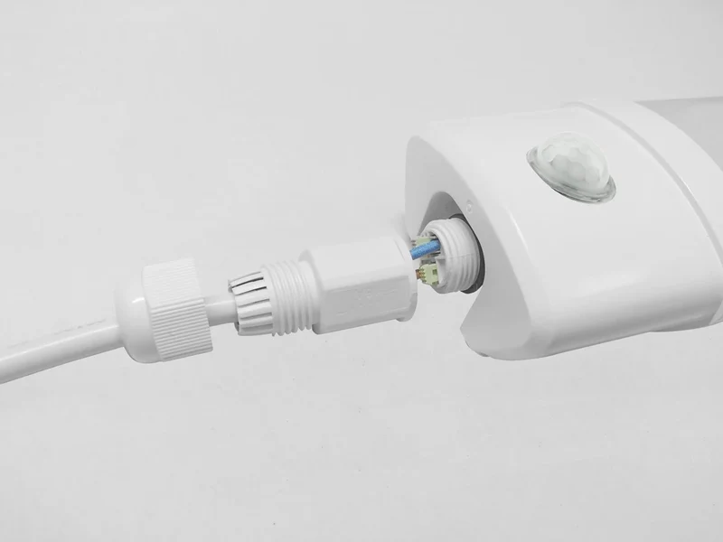 LED Feuchtraumleuchte 30W – Neutralweiß – 65cm, 3600lm, IP65 mit Bewegungsmelder