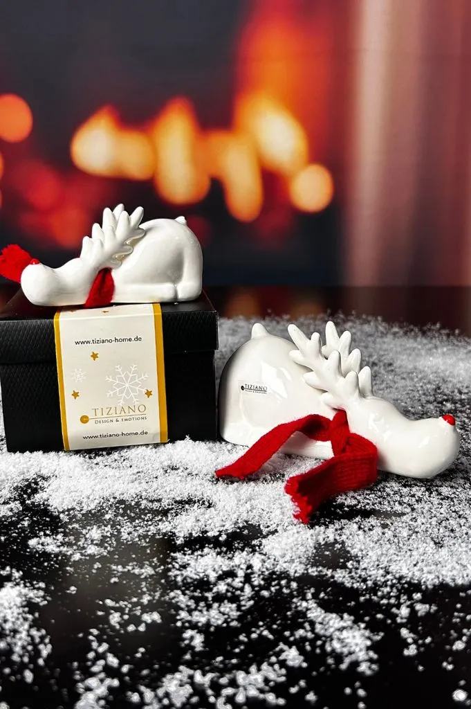 Rentier Rudolph Kopf runter creme-weiß mit Schal