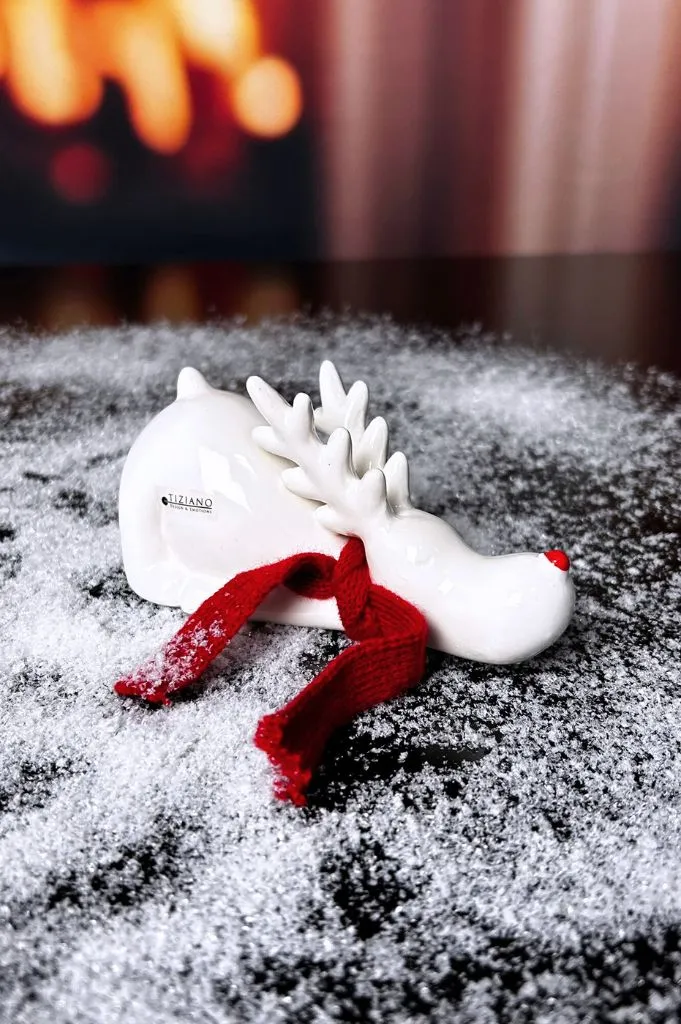 Rentier Rudolph Kopf runter creme-weiß mit Schal