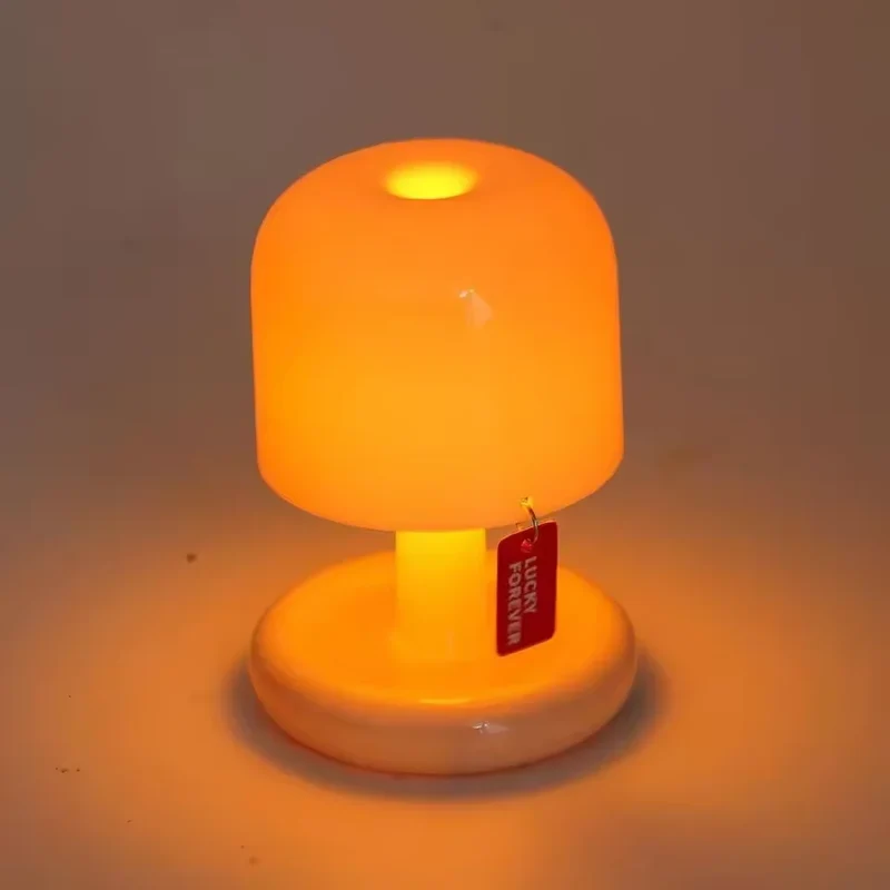 Pilzförmige Akku-Tischlampe LED für Café und Schlafzimmer Nachtlicht
