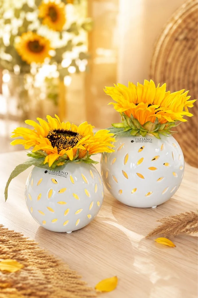 Lichtkugel Villari creme mit Sonnenblume