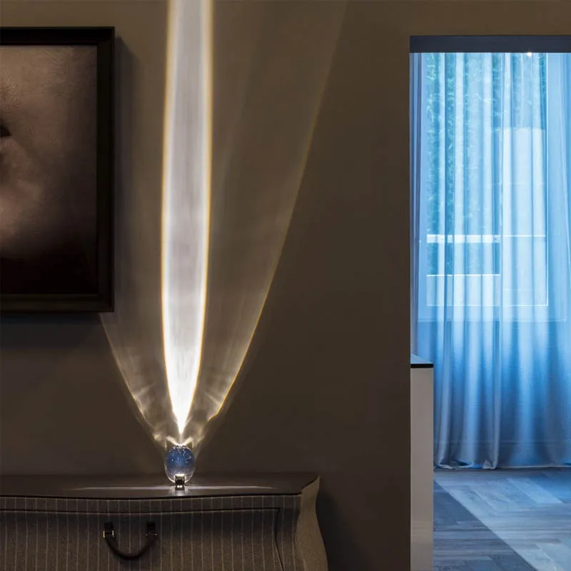 Kristall Tischlampe mit Chromfuß im italienischen Designstil für Wohnzimmer und Schlafzimmer