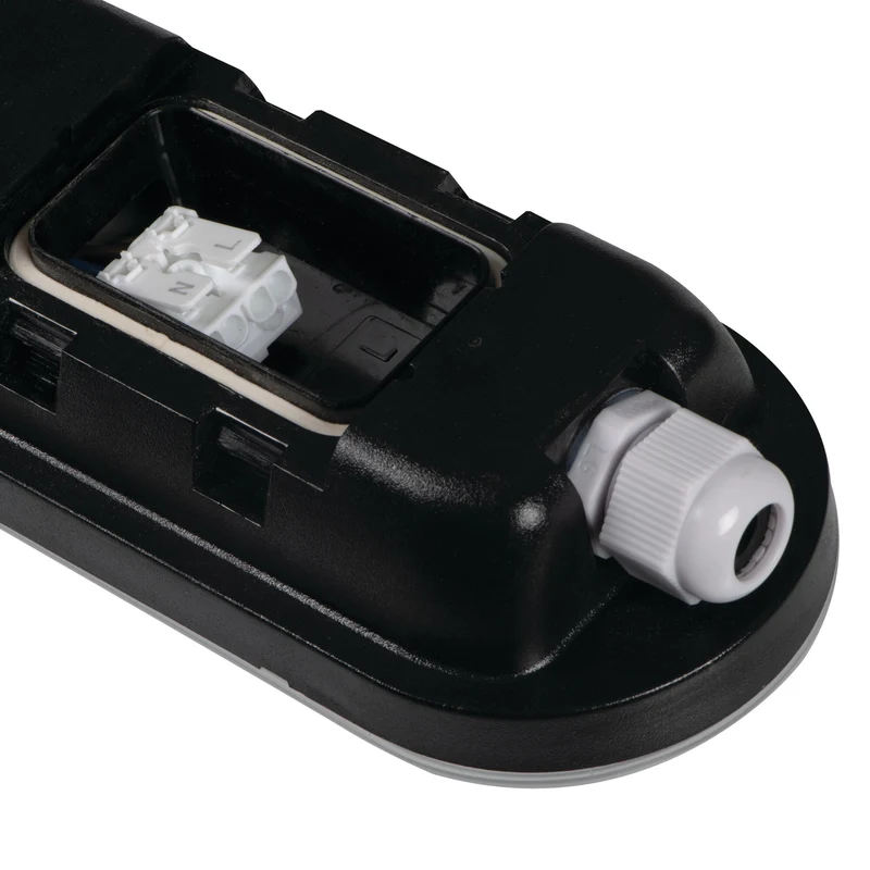 Robuste und effiziente LED-Feuchtraum-Wannenleuchte 19-48W Neutralweiß