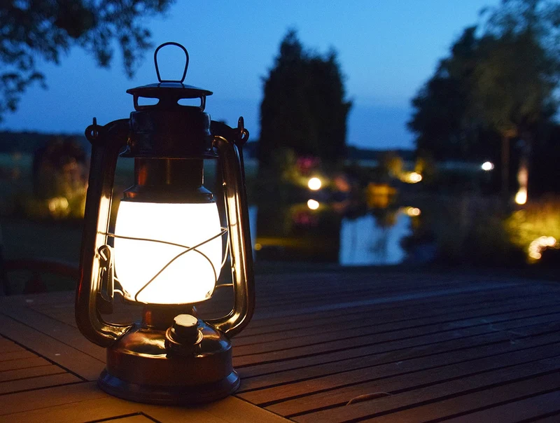 LED-Campinglaterne, 3 Farben, Dimmbar, 420 Lumen, 2700K, Batteriebetrieben, Tragbar, 12x23cm