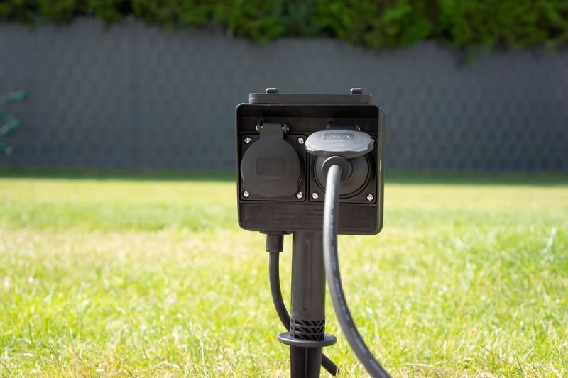 Gartensteckdose 2fach 4fach mit Erdspieß und 3m Kabel IP44
