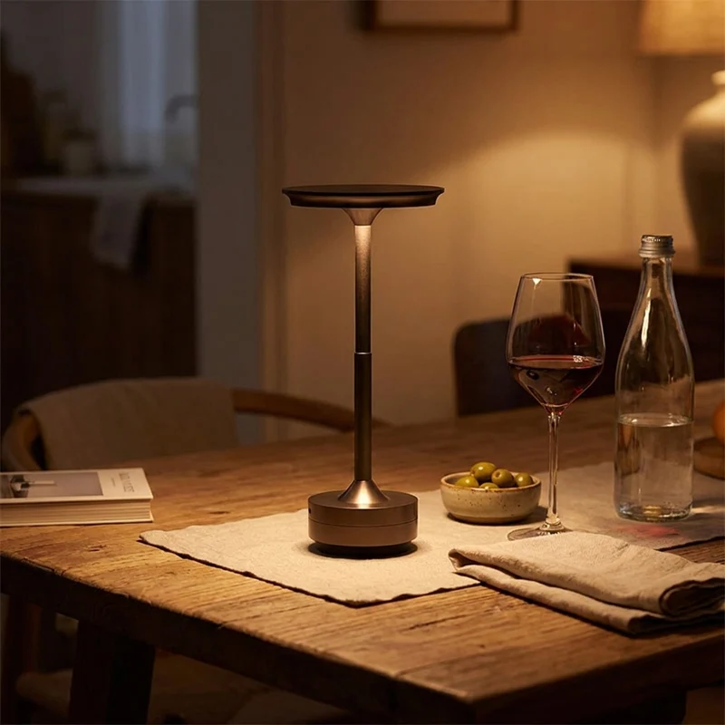 Kabellose aufladbare LED Tischlampe für Restauranttisch und moderne Innenräume