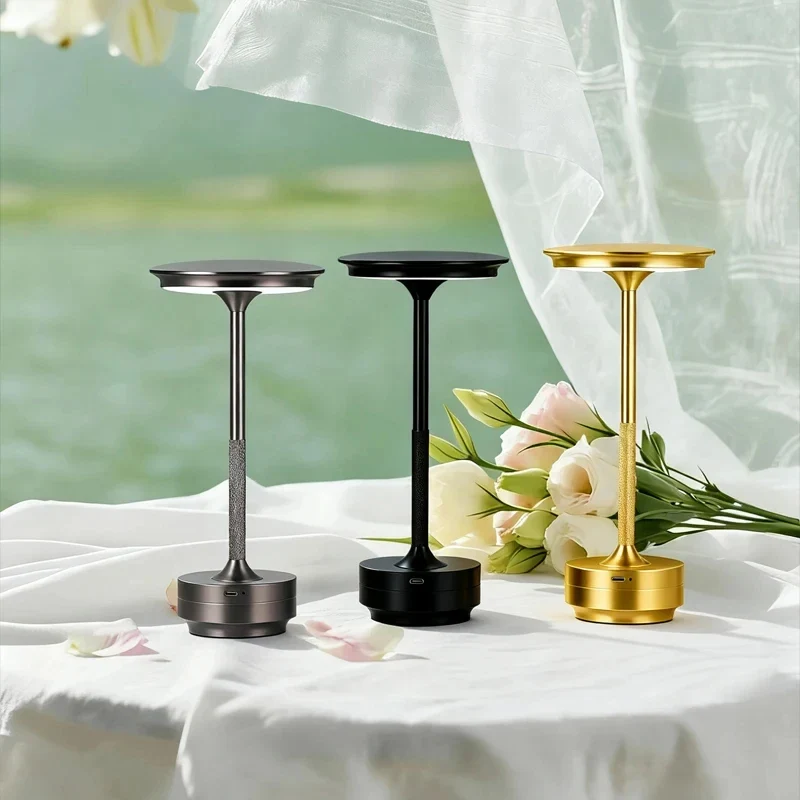 Kabellose aufladbare LED Tischlampe für Restauranttisch und moderne Innenräume
